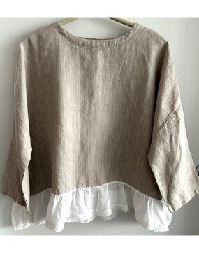 Wotari Earth Color Top With Off White Bottom Trim